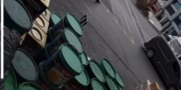 Bayrampaşa’da yolun karşısına geçmeye çalışan adamı kamyon ezdi