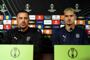 Berat Özdemir: "Sanki yıllardır burada oynuyor gibi hissediyorum"