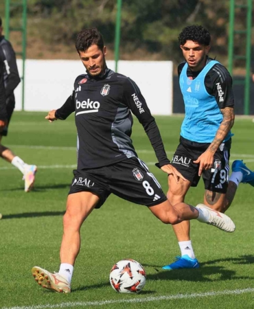 Beşiktaş’ta Lyon maçı hazırlıkları başladı