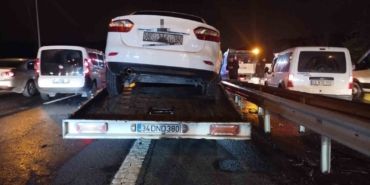 Beykoz’da çekici alev alev yandı