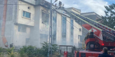 Beylikdüzü’nde medikal malzeme üretimi yapan atölyede yangın