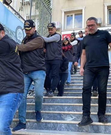 Beylikdüzü’nde sınavsız üniversite vurgunu: İran uyruklu öğrencileri yaklaşık 700 bin dolar dolandırdılar