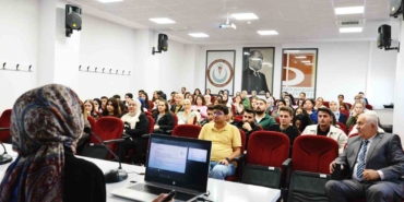 Bilecik’te ‘Hastanelerde Eczacılık Hizmetleri’ semineri düzenlendi
