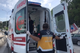 Bilecik’te meydana gelen trafik kazasında 1’i çocuk 2 kişi yaralandı