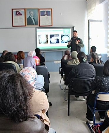 Bilecik’te öğretmenlere ’Narkorehber’ eğitimi verildi