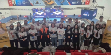 Bozüyük Mimar Sinan Mesleki ve Teknik Anadolu Lisesi Robot Takımı yarışmaya damga vurdu