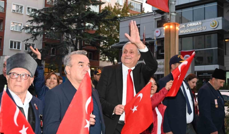 Bozüyük’te “Cumhuriyet Yürüyüşü” yapıldı