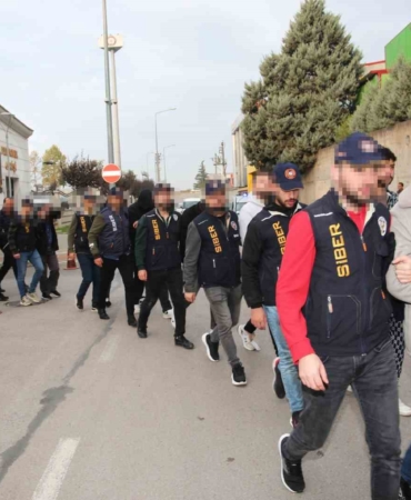 Bungalov dolandırıcılarına 14 ilde eş zamanlı operasyon: 51 şüpheli yakalandı