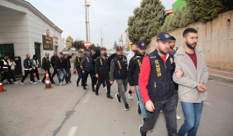 Bungalov dolandırıcılarına 14 ilde eş zamanlı operasyon: 51 şüpheli yakalandı