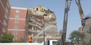 Büyükçekmece’de 47 yıllık binada kentsel dönüşüm çalışmaları başladı