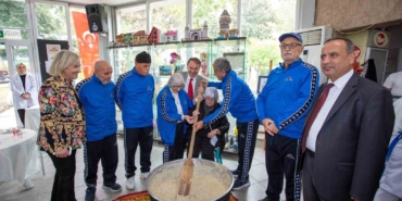 Büyükşehir’den yaşlılara moral günü