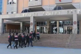Canlı yayın yaparak göçmen kaçakçılığı yapan organizatörler cezaevine teslim edildi