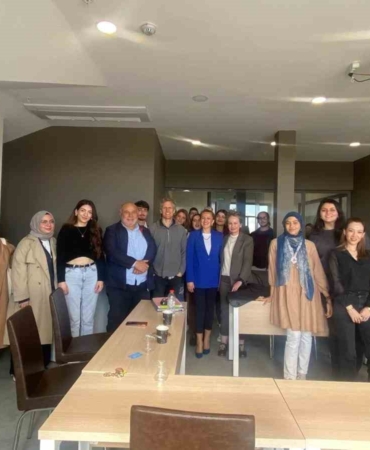 “Career & Coffee Talking" etkinliğinde öğrenciler geleceğine yön veriyor