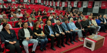 CHP’nin kongresinde koltuklar boş kaldı