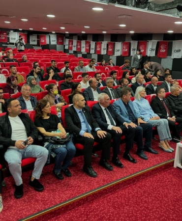 CHP’nin kongresinde koltuklar boş kaldı