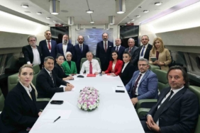 Cumhurbaşkanı Erdoğan: "Genel başkan yardımcılarında bazı değişiklikler olabileceği gibi aynı şekilde kabinede de duruma göre değerlendirmelerimizi yaparız"