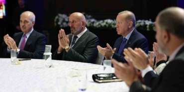 Cumhurbaşkanı Erdoğan: "Netanyahu denilen gözü dönmüş caninin elinde Amerikası, Avrupası, BM Güvenlik Konseyi adeta oyuncak olmuş durumda"