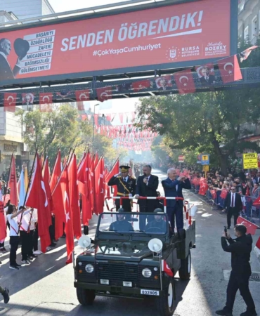 Cumhuriyet Bayramı’nda Bursa’da coşkulu kutlamalar