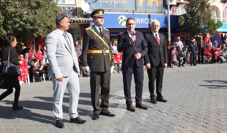 Cumhuriyetin 101.yılı Burhaniye’ de törenlerle kutlandı