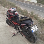 Devrilen motosikletin sürücüsü yaralandı