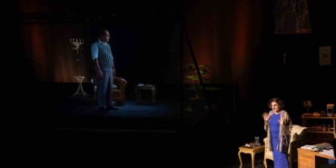 Dünyada ilk kez hologram teknolojisinin kullanıldığı tiyatro oyunu Bursalı  sanatseverlerle buluştu