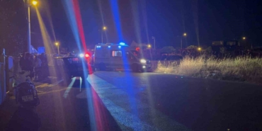 Duvara çarpan motosiklet alev aldı: 1 ölü, 1 yaralı