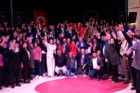 Edirne’de MHP’ye katılan 643 üyeye rozetleri takıldı