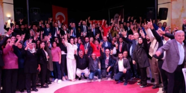 Edirne’de MHP’ye katılan 643 üyeye rozetleri takıldı