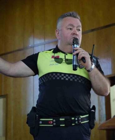 Edirne’de motokuryelere trafik eğitimi verildi