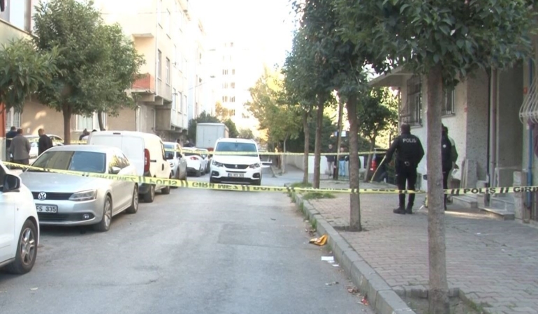 Ev sahibine bomba şoku