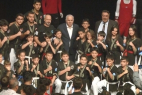 Fatih Belediyesi’nden amatör spor kulüplerine büyük destek