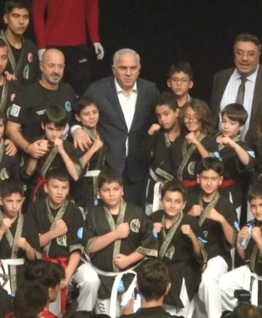 Fatih Belediyesi’nden amatör spor kulüplerine büyük destek