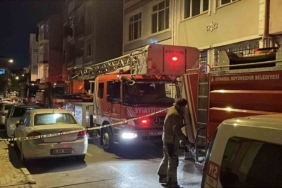 Fatih’te 4 katlı binanın bodrum katında yangın paniği