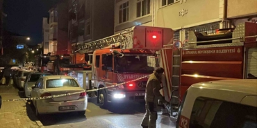 Fatih’te 4 katlı binanın bodrum katında yangın paniği