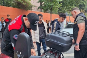 Fatih’te okul önlerinde asayiş denetimi gerçekleştirildi