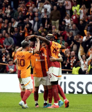 Galatasaray 48 yıl sonra İsveç takımını mağlup etti