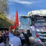 Gelini almaya süslediği tırla gitti