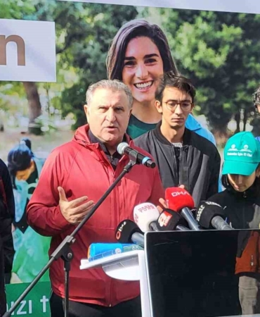 Gençlik ve Spor Bakanı Bak: "Cennet vatanımızı ormanıyla, deniziyle, nehirleriyle ve her şeyiyle korumamız gerekiyor"