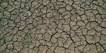 Göl kurudu çöle döndü