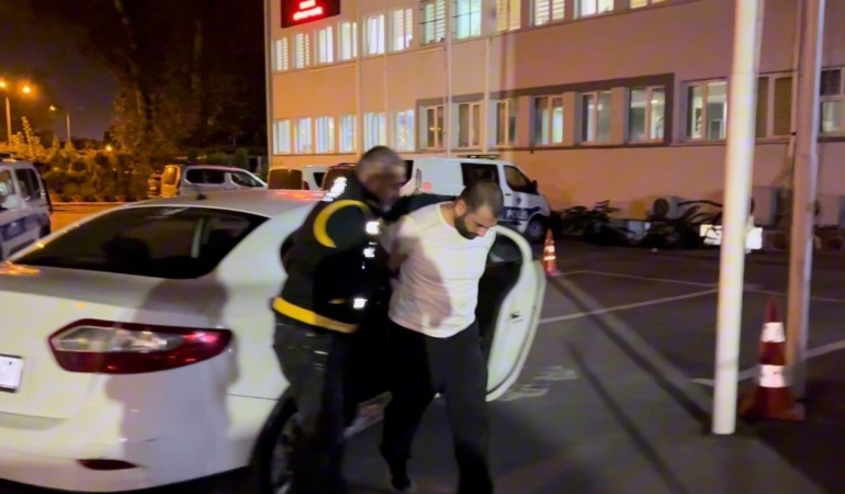 Güpegündüz cinayet işlemişti, saatler içerisinde yakalandı