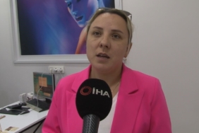 Güzellik merkezine müşteri gibi gelerek hırsızlık yapan şahıslar kamerada