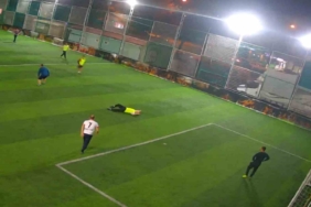 Halı saha maçında kalbine yenik düşen genç hayatını kaybetti