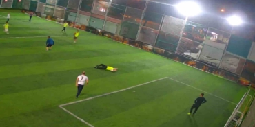 Halı saha maçında kalbine yenik düşen genç hayatını kaybetti