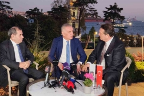 Hasan Arat, Dursun Özbek ve İbrahim Hacıosmanoğlu, açılışta bir araya geldi