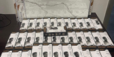 Hırsız, çaldığı malzemeleri polise teslim etti