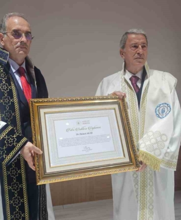 Hulusi Akar’a Bandırma Onyedi Eylül Üniversitesi’nde fahri doktora unvanı