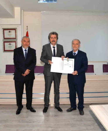 İlahiyat Fakültesinde bayrak değişimi