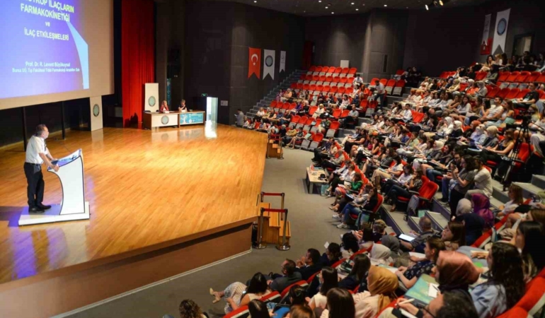İlk kez düzenlenen Pediatrik Psikofarmakoloji Okulu’nun ev sahibi BUÜ oldu