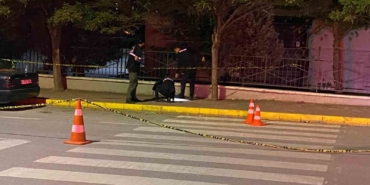 İş yerinden çıkan şahıslara silahla saldırdılar: 2 yaralı