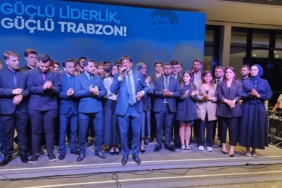 İsmail Turgut Öksüz, Trabzonlu dernek başkanlarıyla bir araya geldi